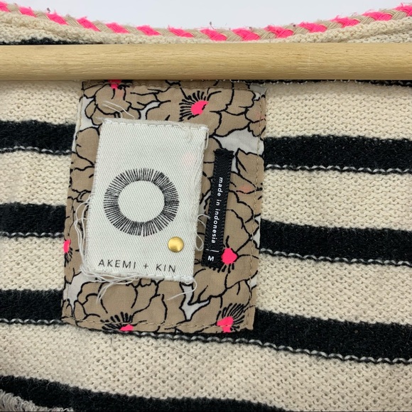 Anthropologie Akemi + Kin Tipperary Bi-Coastal Top - Picture 7 of 10